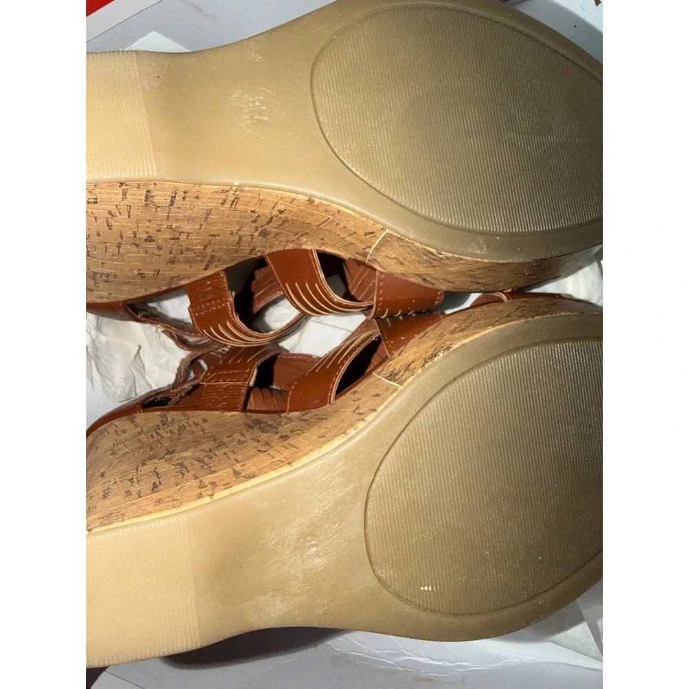 G by GUESS GGHISKEY Brown Strappy Cork Platform‎ Wedge Sandals Women 9M